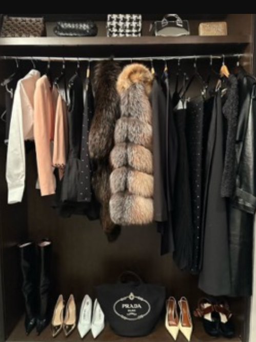 Vêtir Closet Digitization - Women's Home